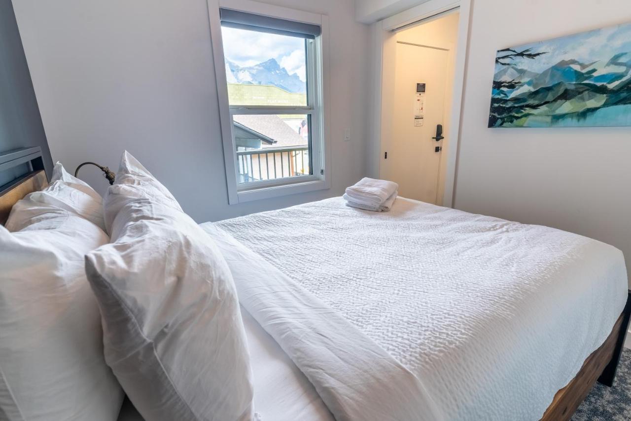 Basecamp Suites Canmore Eksteriør billede